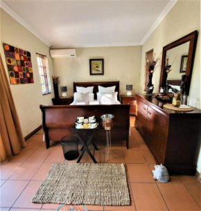 Guesthouse Private Room with Garden and Pool